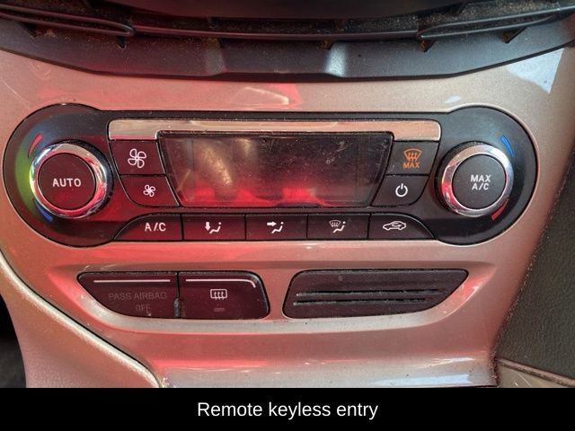 Used 2012 Ford Focus SEL image 8