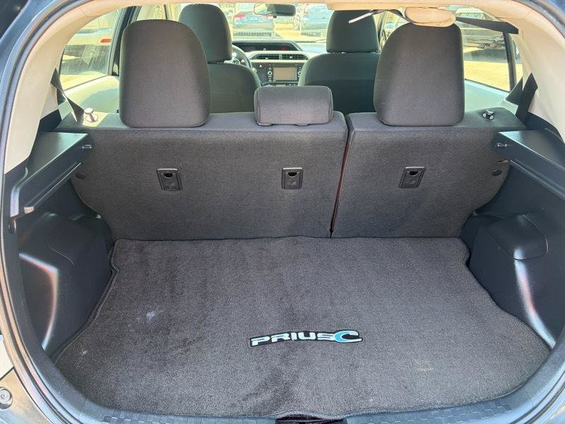 Used 2012 Toyota Prius C Three FWD image 8