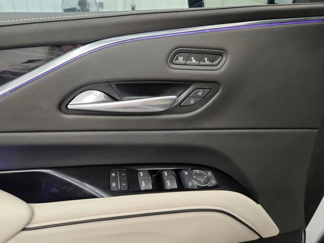Used 2024 Cadillac Escalade Sport RWD image 35