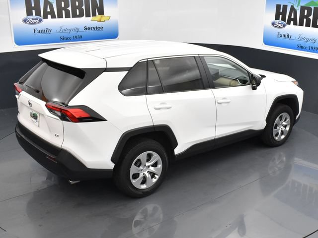 Used 2022 Toyota RAV4 LE FWD image 26