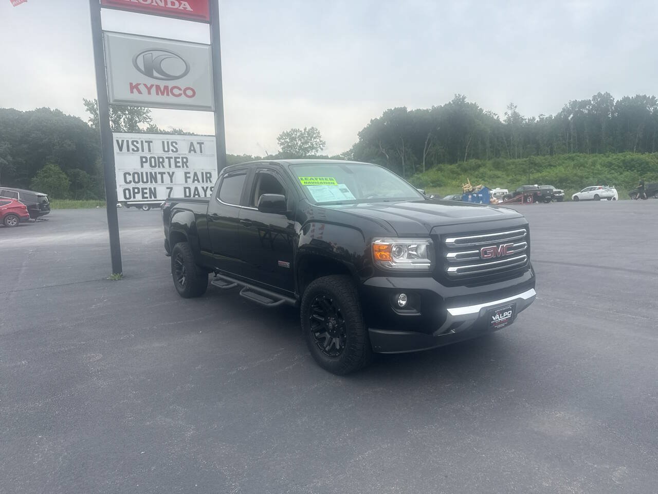 Used 2017 GMC Canyon SLE w/ All Terrain X Package AWD/4WD image 15