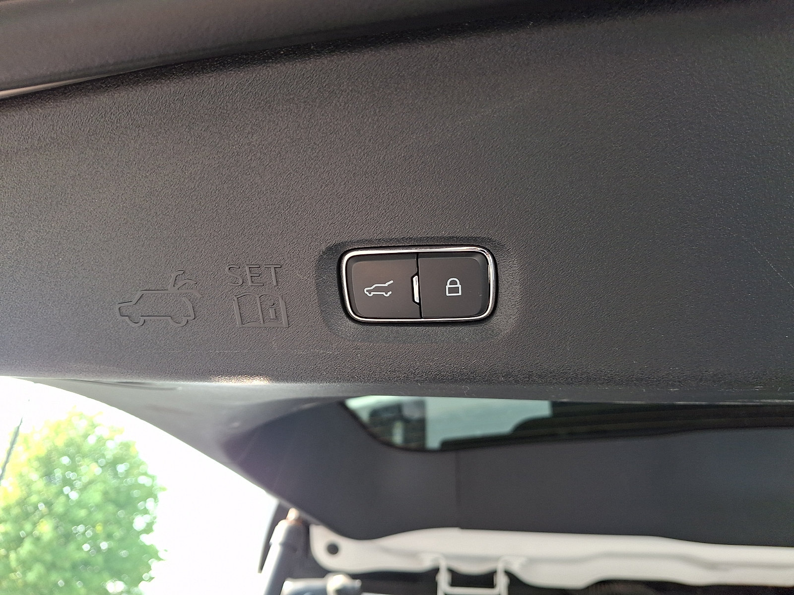 Certified 2025 Ford Expedition Active AWD/4WD image 31