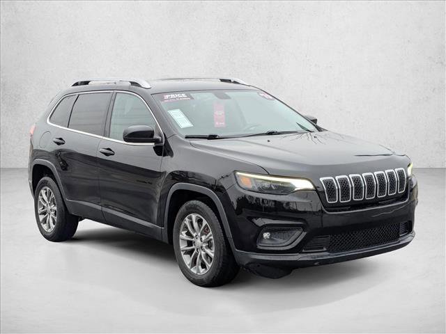 Used 2019 Jeep Cherokee Latitude Plus image 3