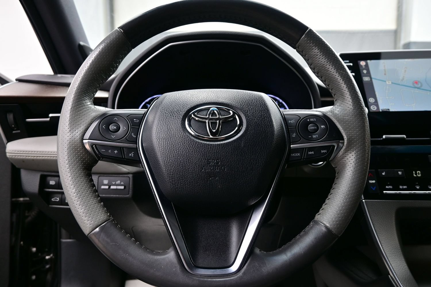 Used 2020 Toyota Avalon Limited w/ Advanced Safety Package FWD image 25