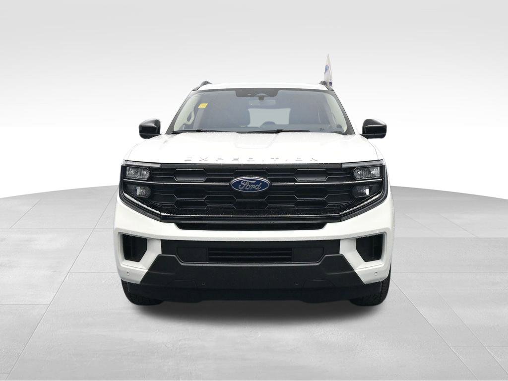 New 2025 Ford Expedition Max Active image 3