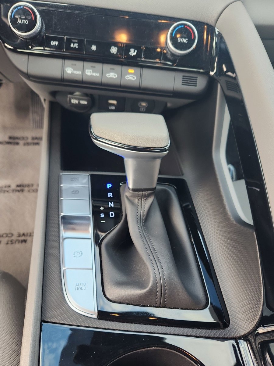 Certified 2025 Hyundai Elantra Blue image 26