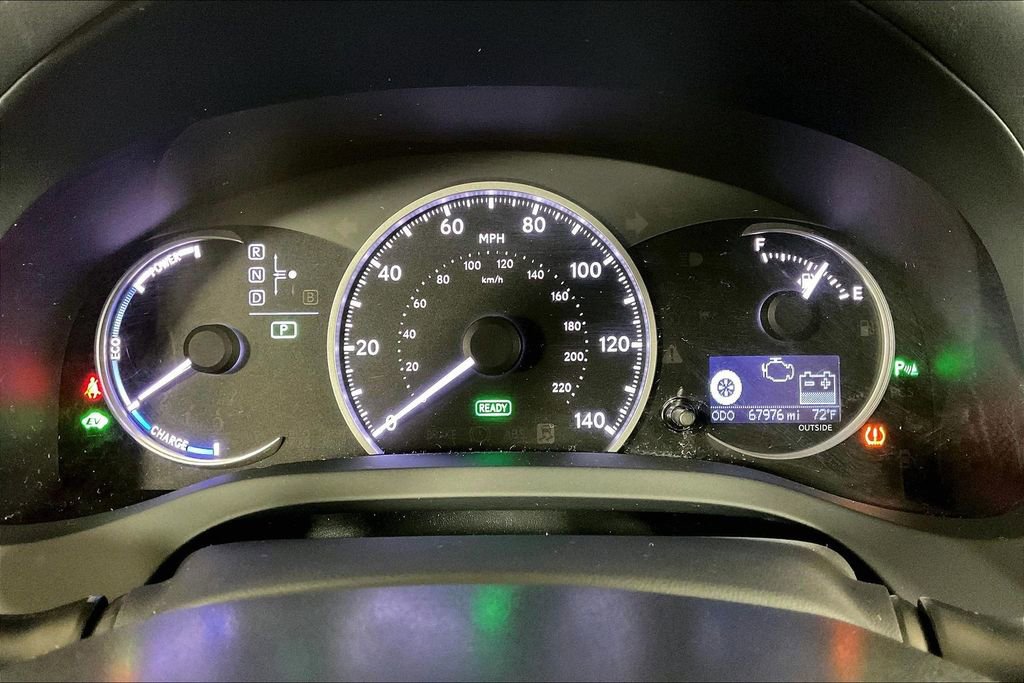 Used 2013 Lexus CT 200h FWD image 20