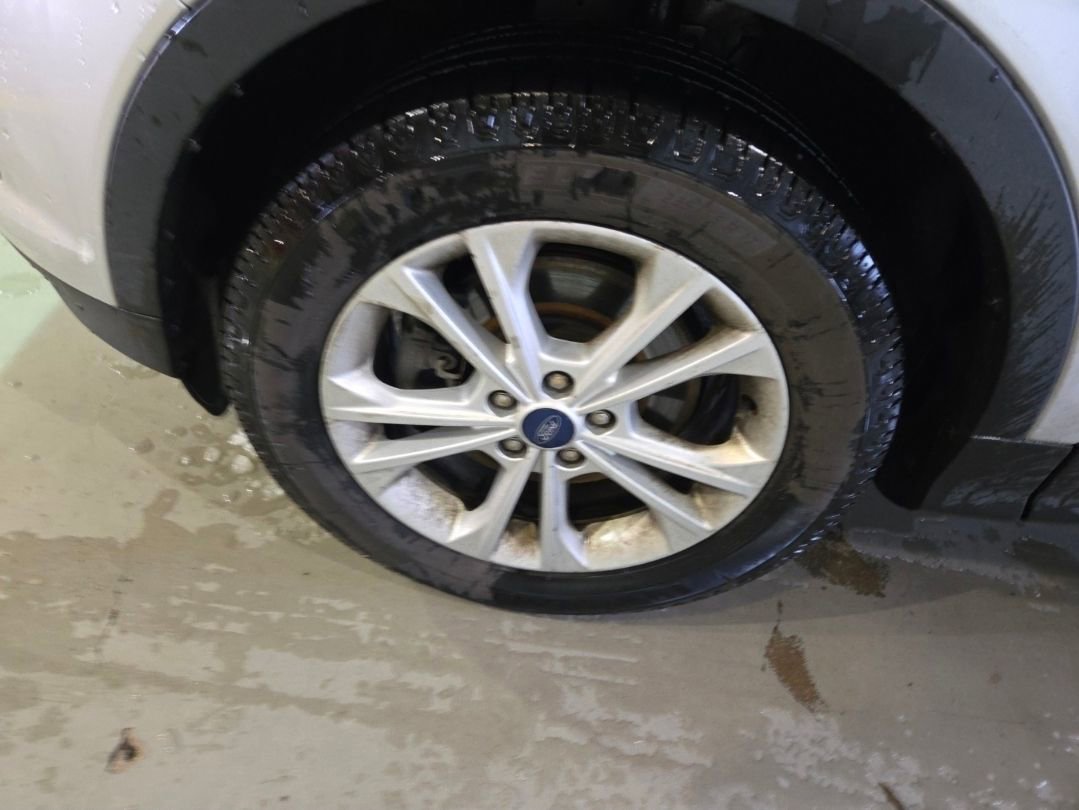 Used 2017 Ford Escape SE AWD/4WD image 11