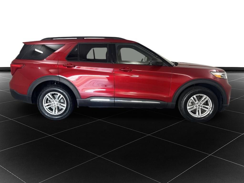 Used 2020 Ford Explorer XLT w/ Equipment Group 202A AWD/4WD image 6