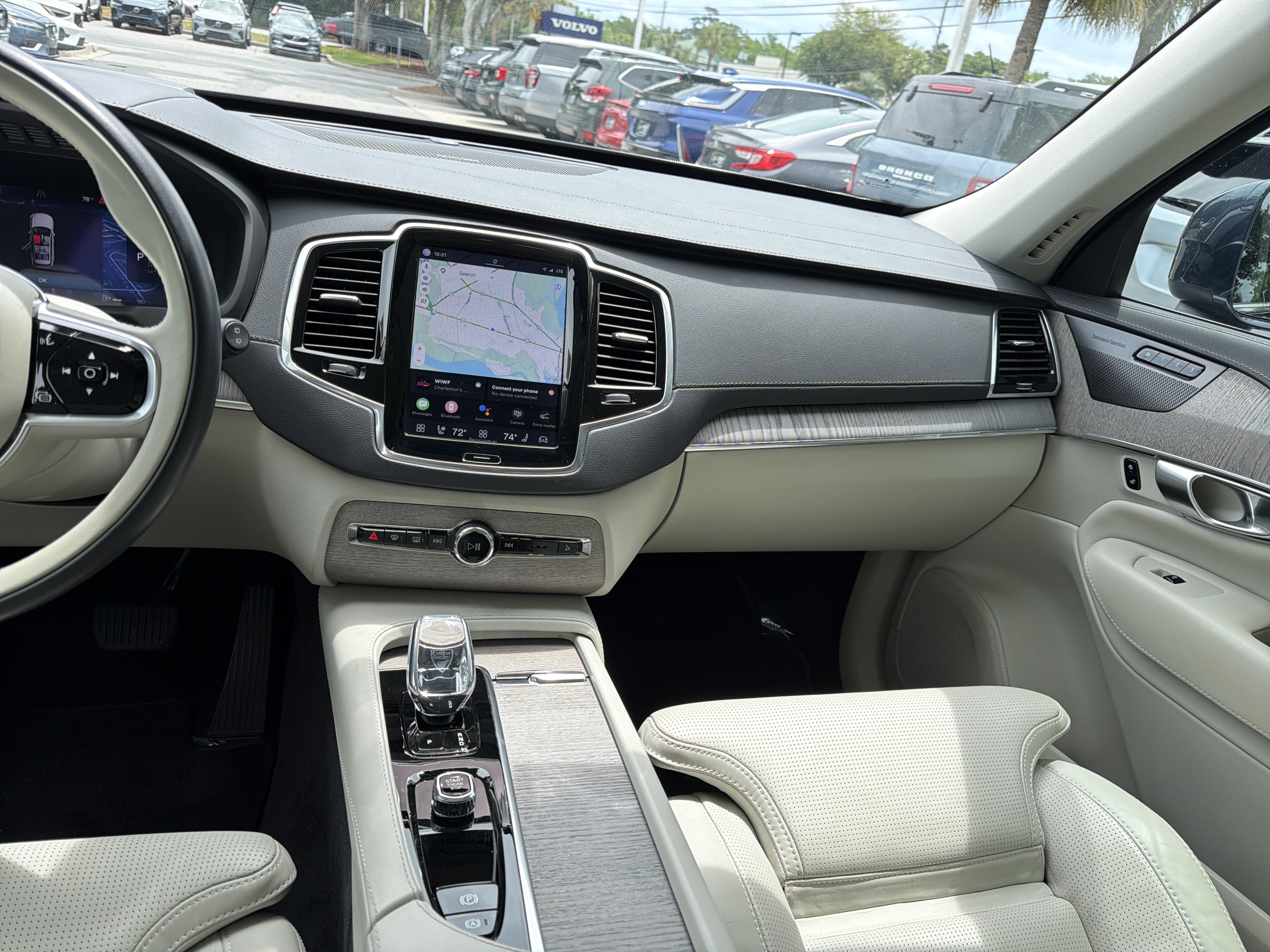 Used 2024 Volvo XC90 B6 Ultimate w/ Protection Package Premier AWD/4WD image 31