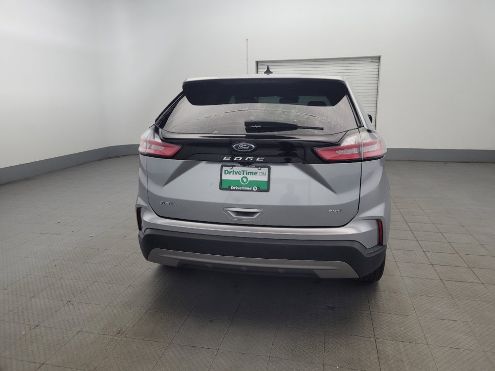 Used 2024 Ford Edge SEL image 7