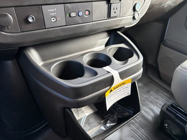 New 2025 Chevrolet Express 2500 Work Van 3D Extended Cargo Van w/ Driver Convenience Package RWD image 27