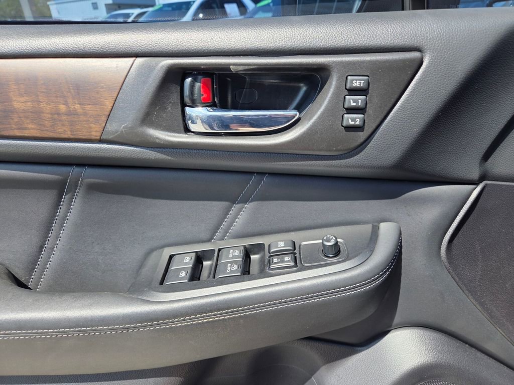 Used 2018 Subaru Outback 2.5i Limited AWD/4WD image 23