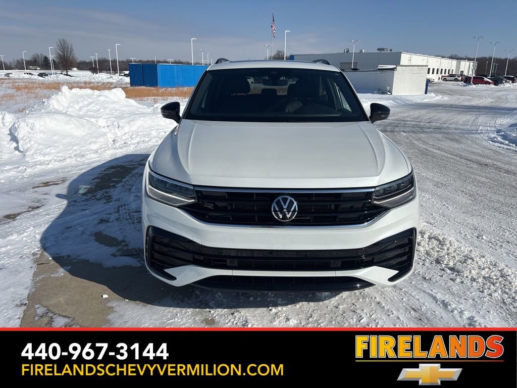 Used 2023 Volkswagen Tiguan SE R-Line image 12
