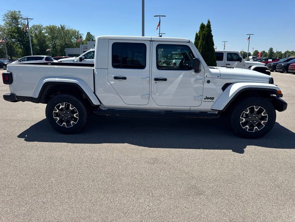 New 2026 Jeep Gladiator Sport AWD/4WD image 5