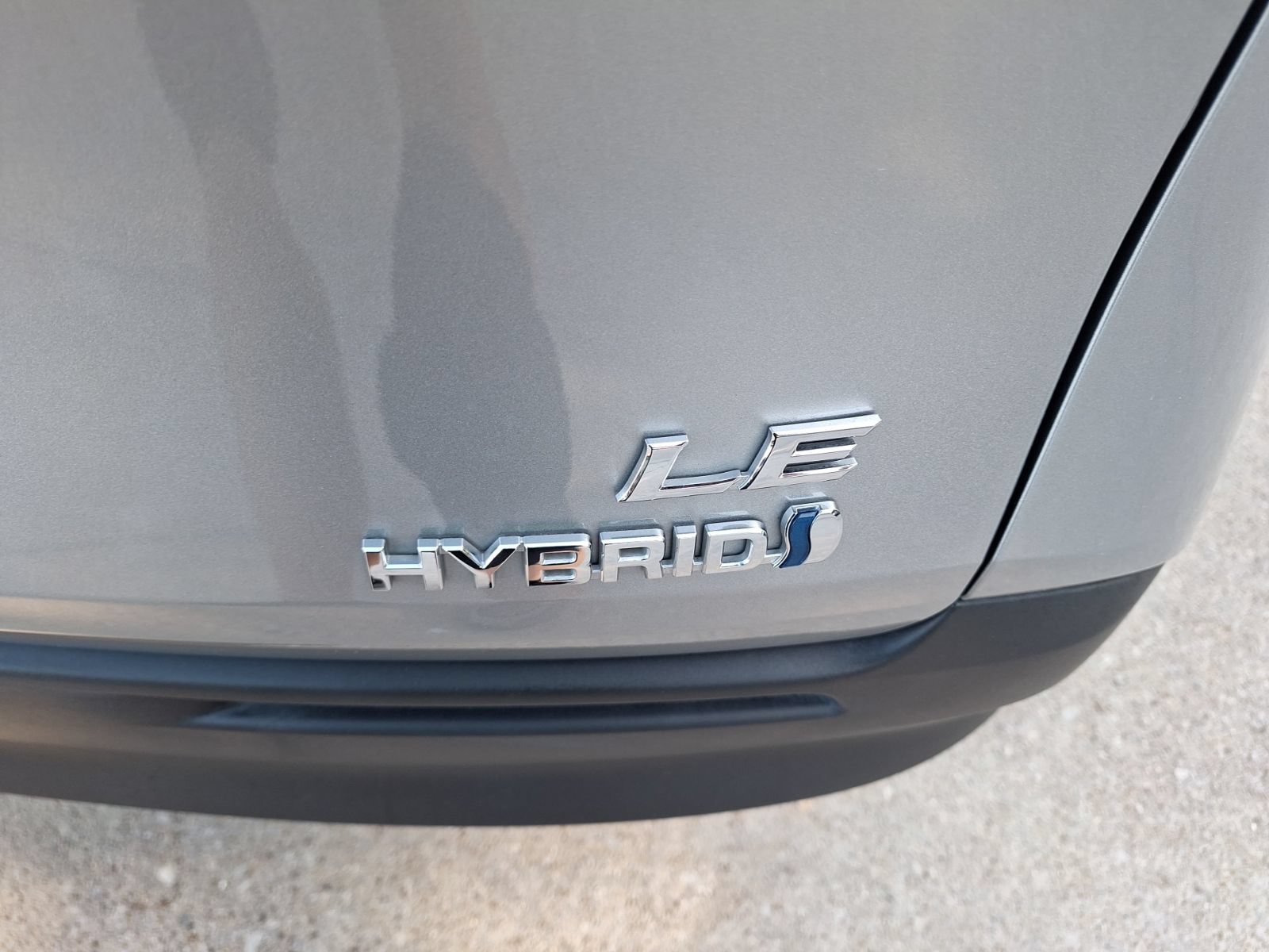 Used 2024 Toyota Sienna LE FWD image 12