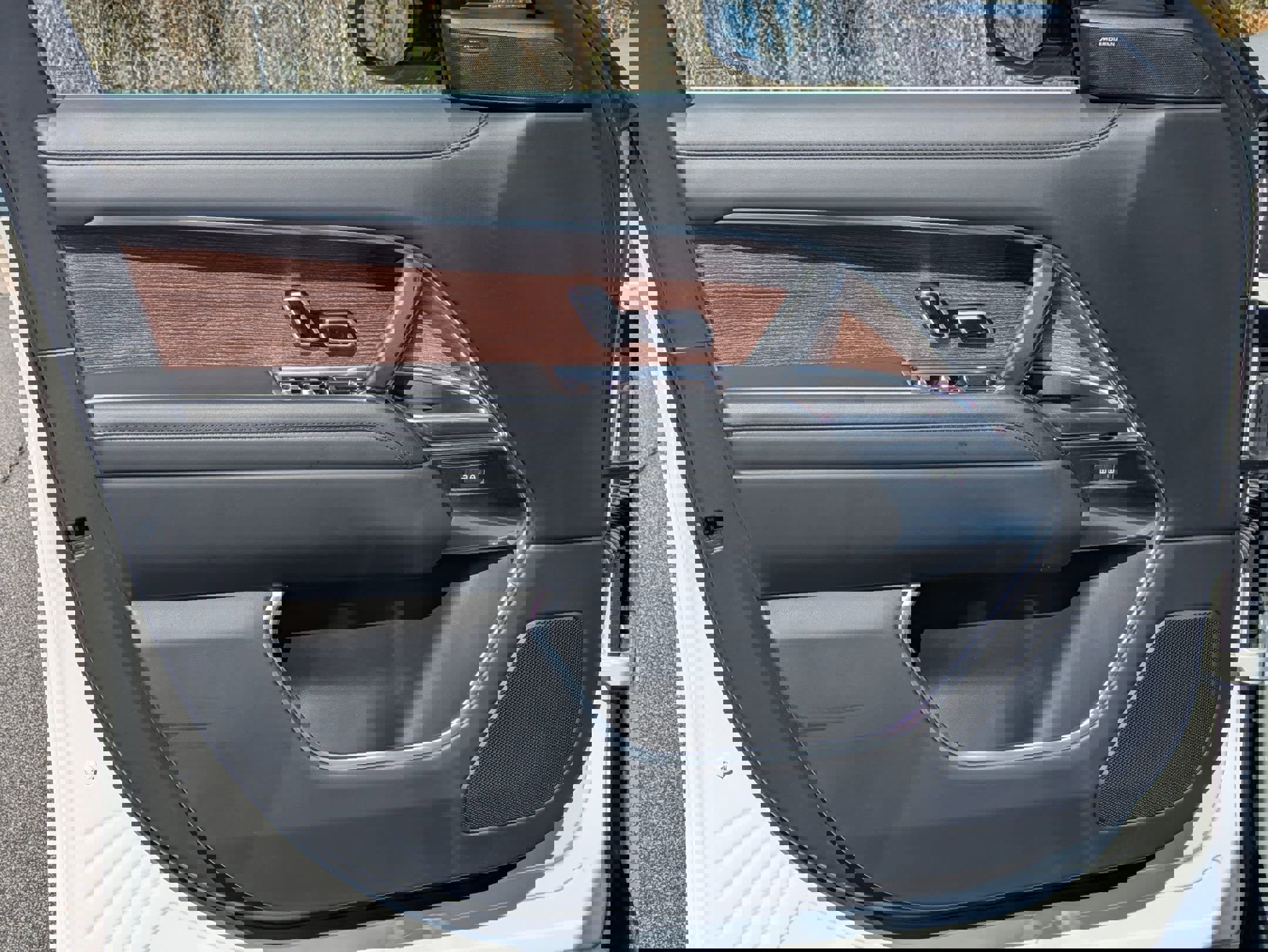 Certified 2023 Land Rover Range Rover Long Wheelbase SE image 20