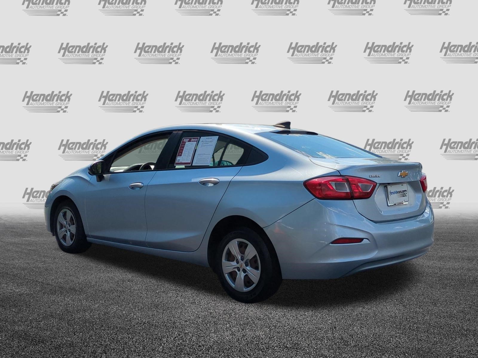 Used 2018 Chevrolet Cruze LS FWD image 8