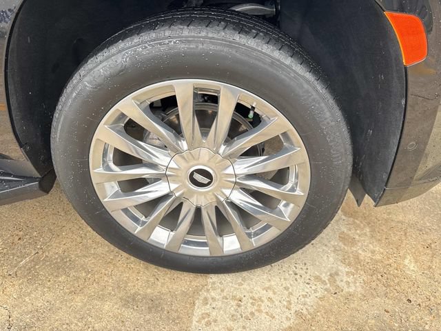 Used 2021 Cadillac Escalade Premium Luxury RWD image 6