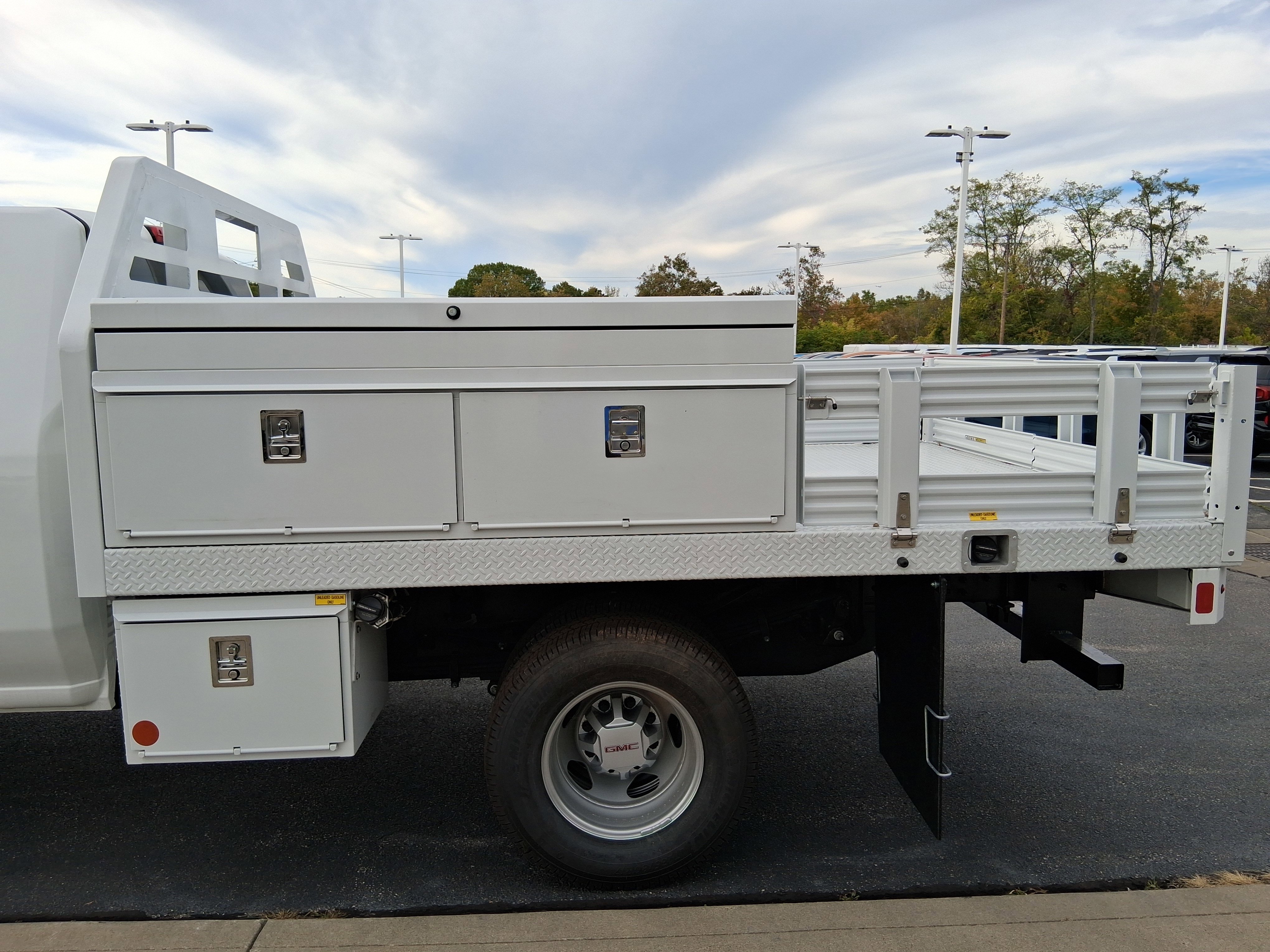 New 2025 GMC Sierra 3500 Pro w/ Convenience Package image 13