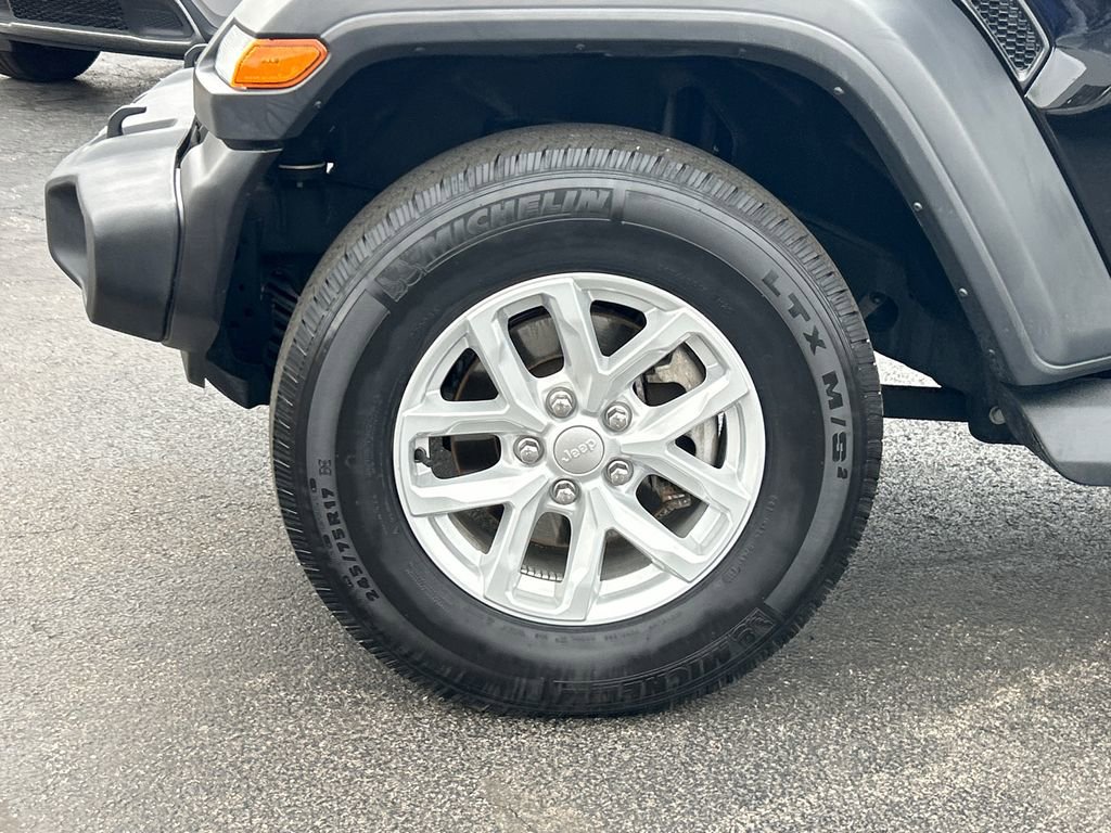 Used 2023 Jeep Wrangler Sport S AWD/4WD image 13