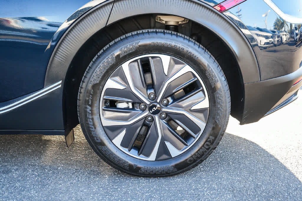 Certified 2024 Kia EV6 Light RWD image 10