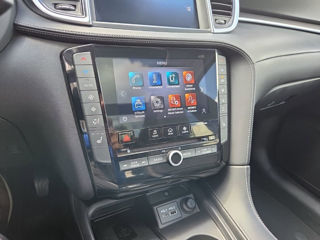 Used 2023 INFINITI QX50 Luxe image 29