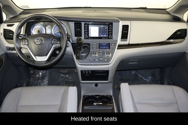 Used 2020 Toyota Sienna XLE w/ XLE Navigation Package image 13