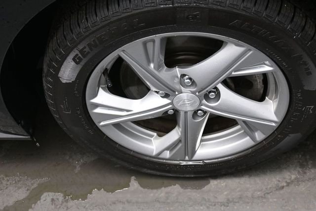 Used 2023 Hyundai Sonata SE FWD image 28