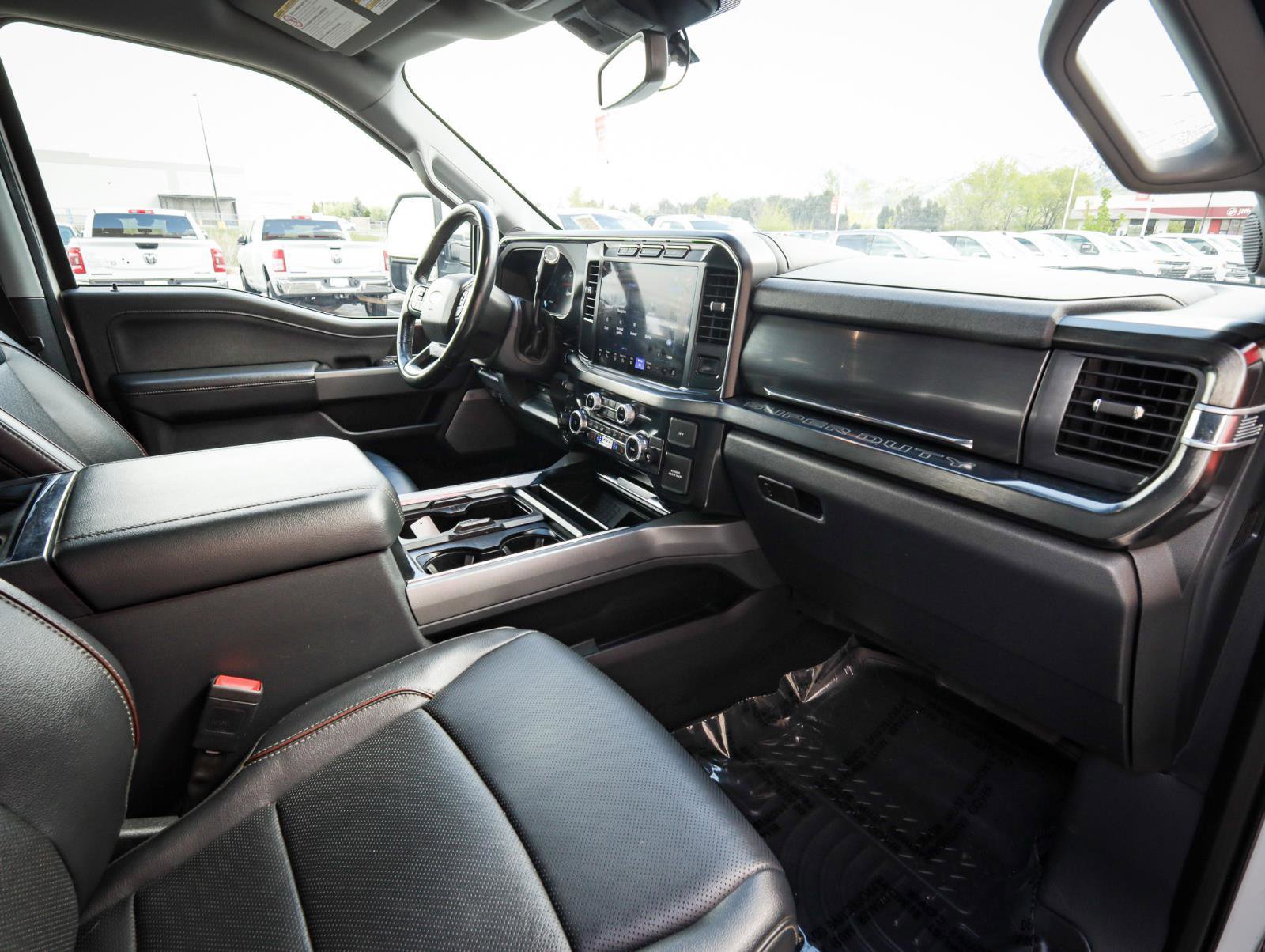 Used 2023 Ford F350 Lariat AWD/4WD image 23