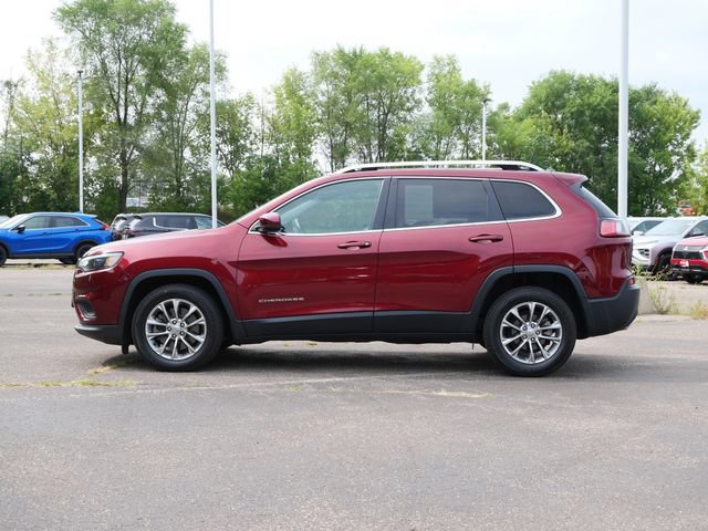 Used 2019 Jeep Cherokee Latitude Plus w/ Cold Weather Group FWD image 3