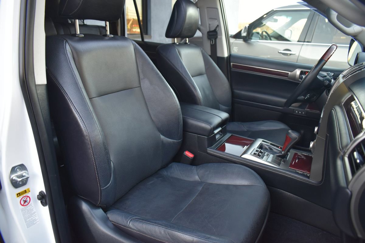Used 2014 Lexus GX 460 w/ Premium Package image 20