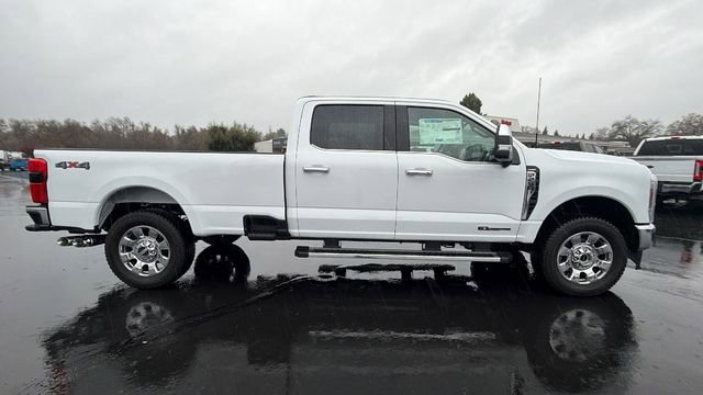 New 2026 Ford F250 Lariat w/ Chrome Package image 3