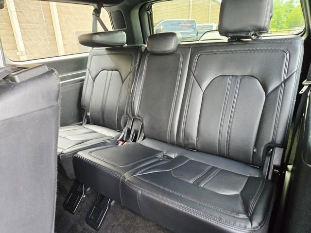 Used 2020 Ford Expedition Max Limited image 16