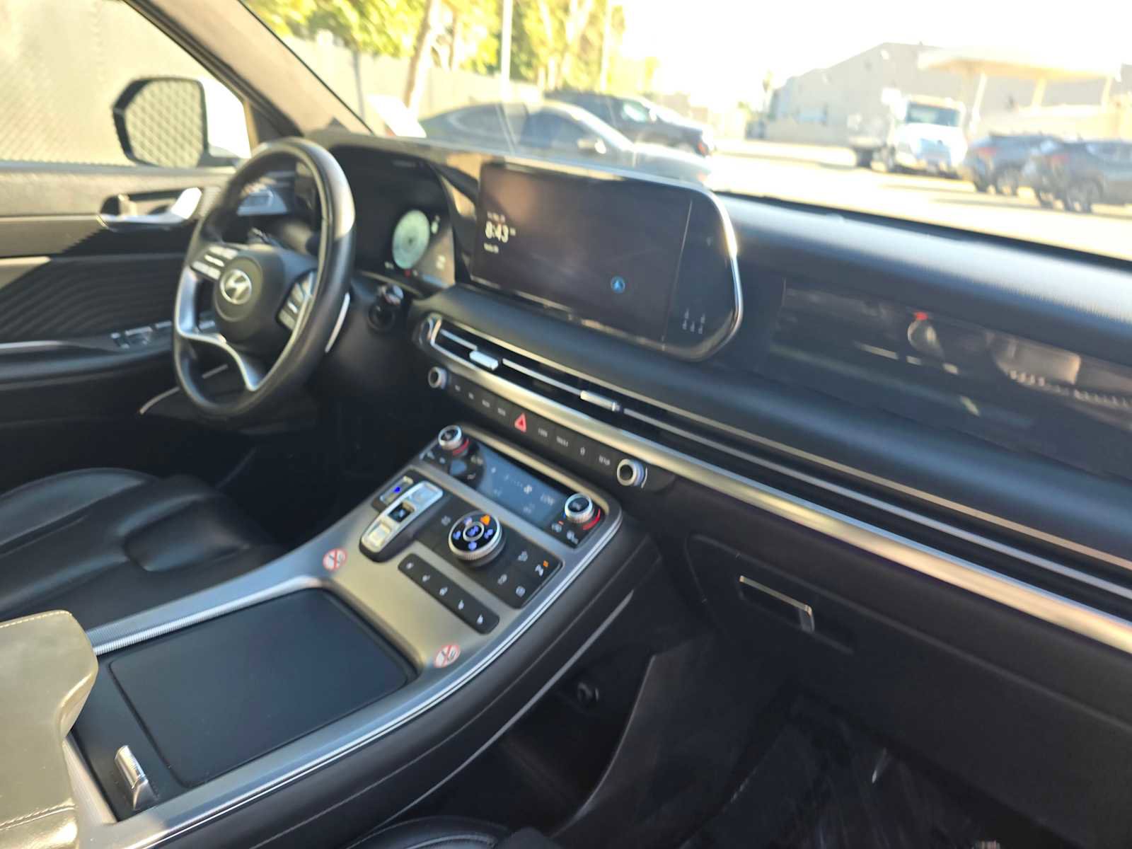 Used 2024 Hyundai Palisade Calligraphy image 12
