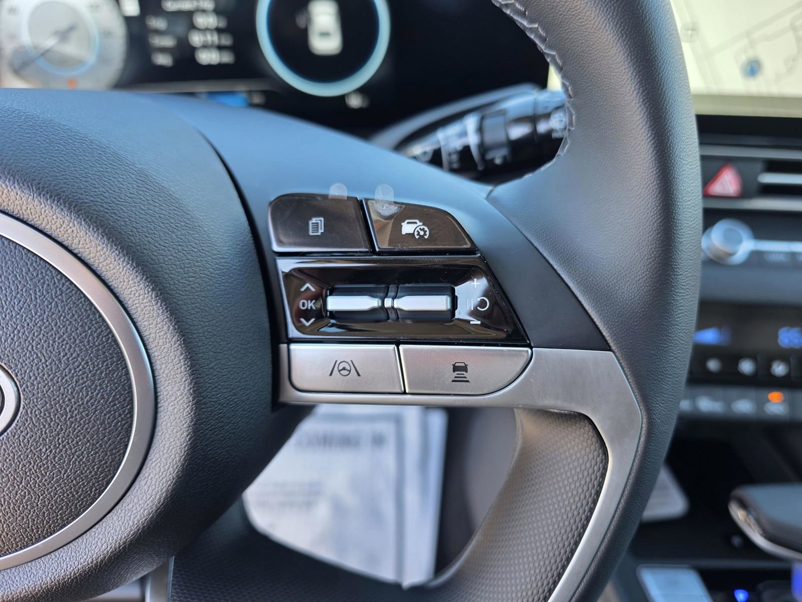 New 2026 Hyundai Elantra Limited image 33