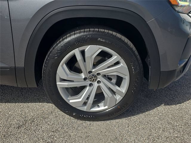 Used 2023 Volkswagen Atlas SE w/ Panoramic Sunroof Package FWD image 8