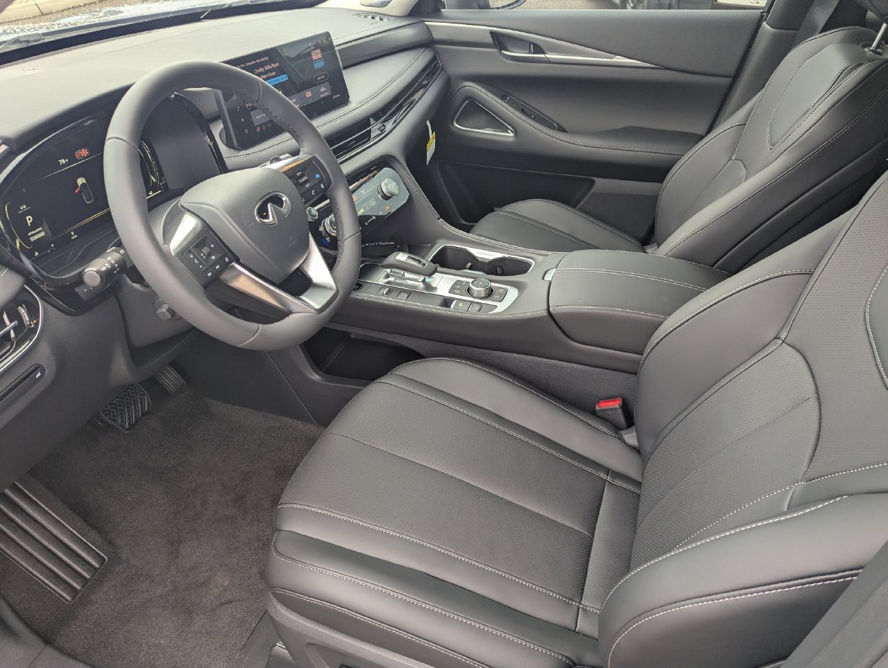 New 2027 INFINITI QX60 Luxe FWD image 13