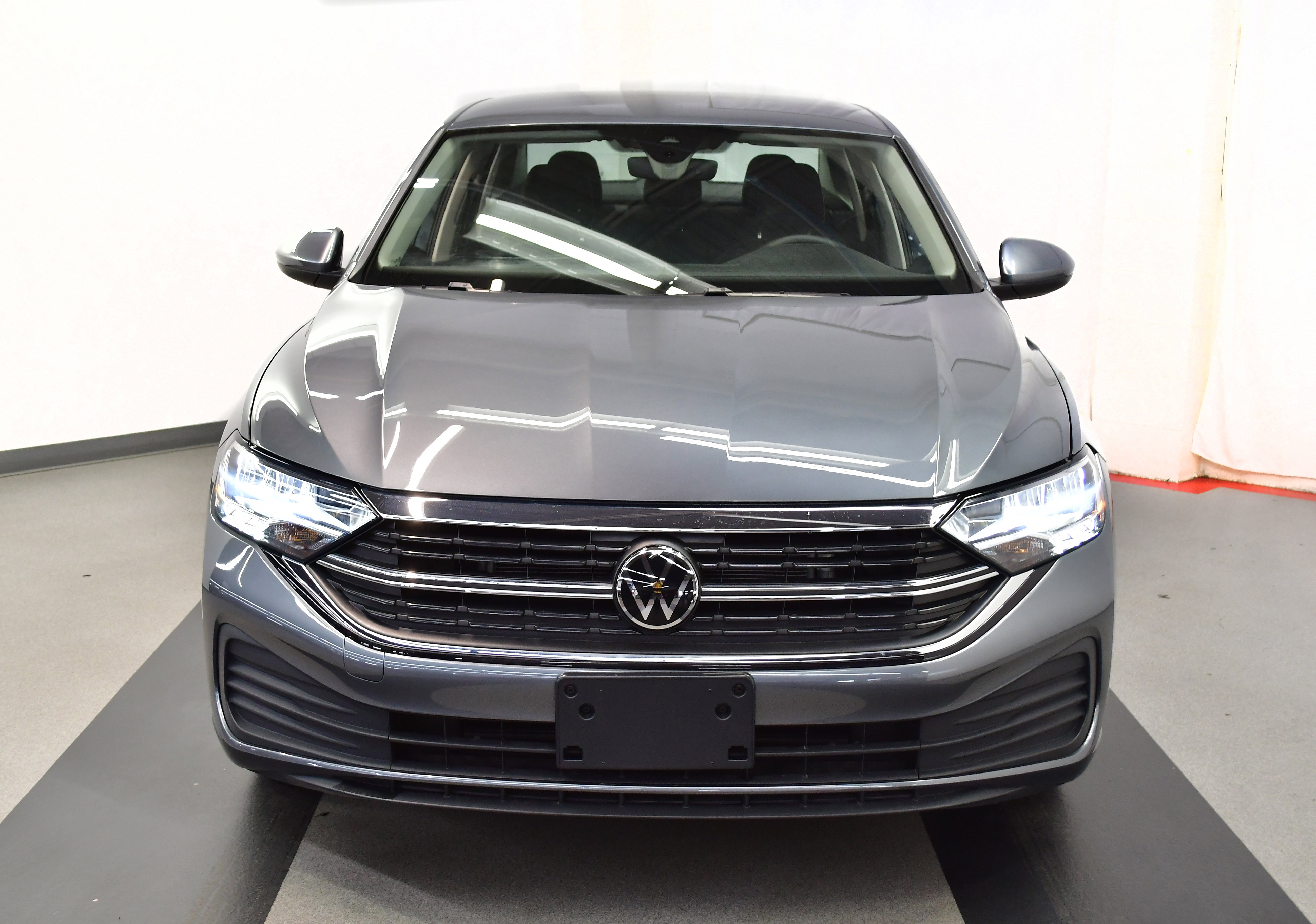 Used 2024 Volkswagen Jetta S image 3
