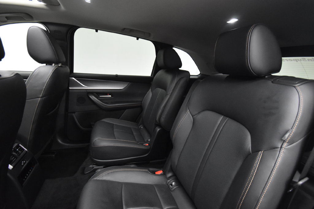 Used 2025 MAZDA CX-90 3.3 Turbo w/ Preferred Package AWD/4WD image 19