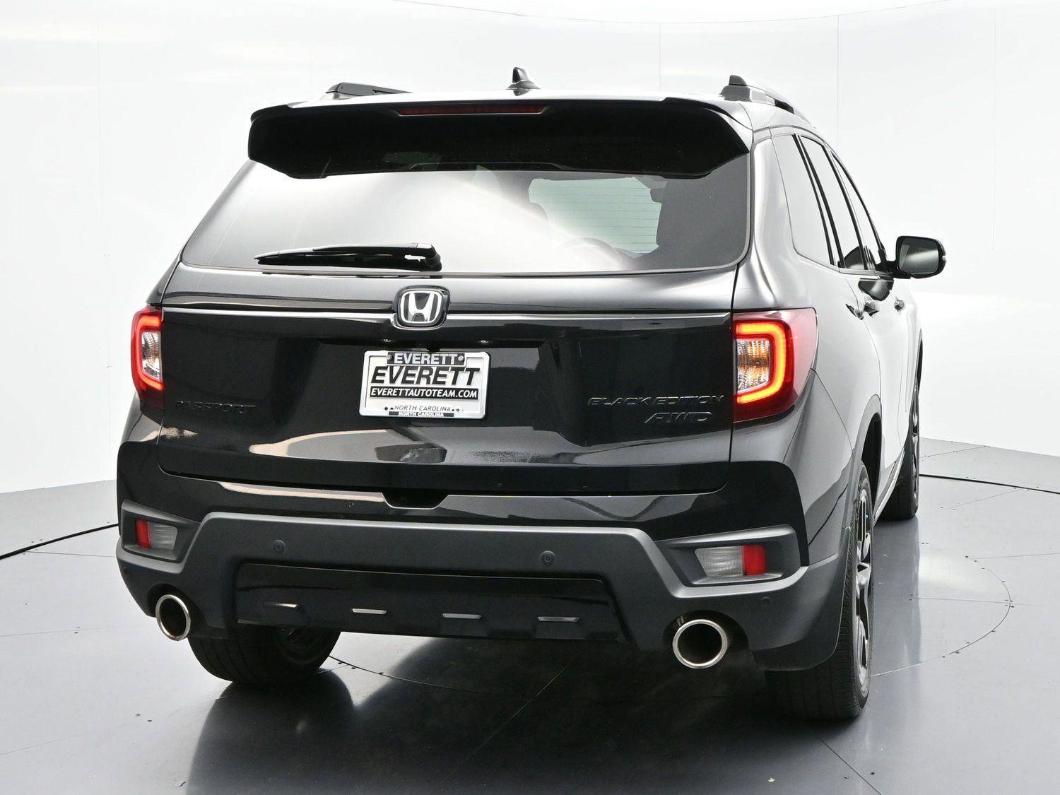 Used 2024 Honda Passport Black Edition image 6