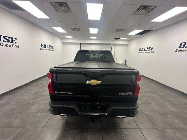 Used 2024 Chevrolet Silverado 1500 High Country w/ Technology Package AWD/4WD image 6