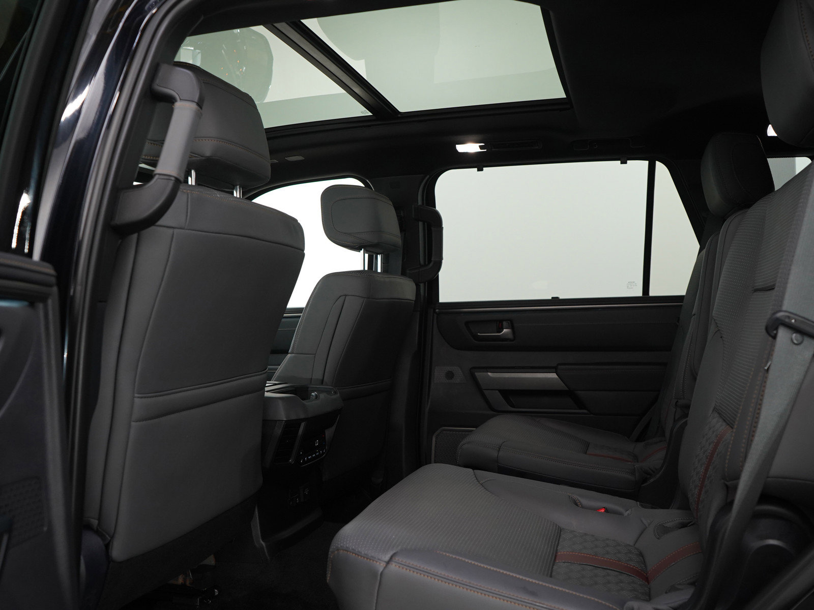 Used 2026 Toyota Sequoia Capstone AWD/4WD image 20