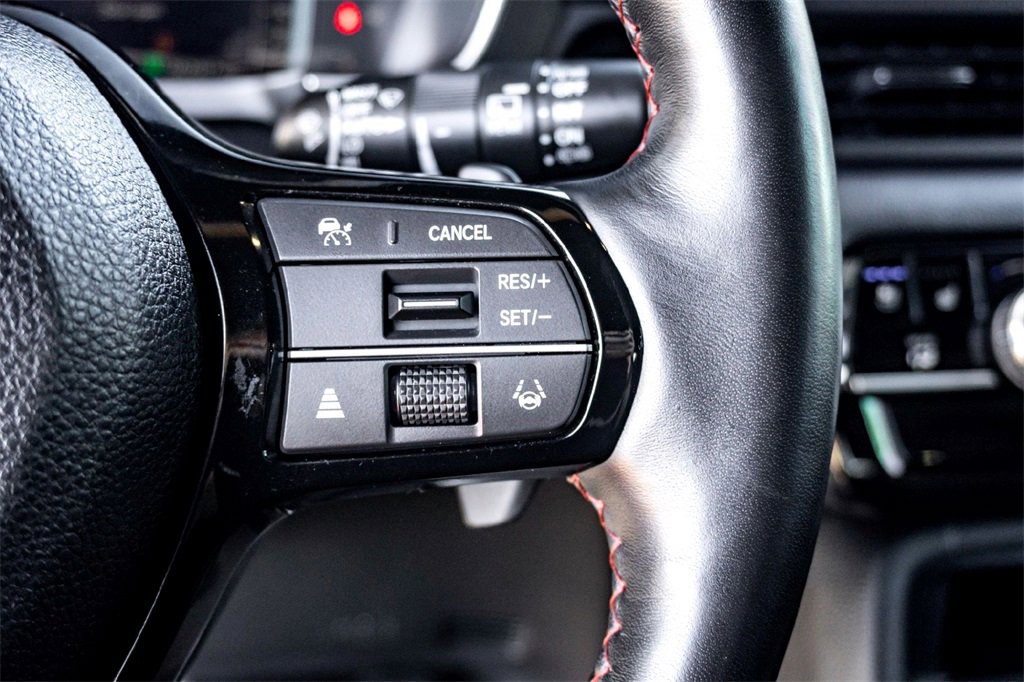 Used 2025 Honda Pilot Black Edition image 20