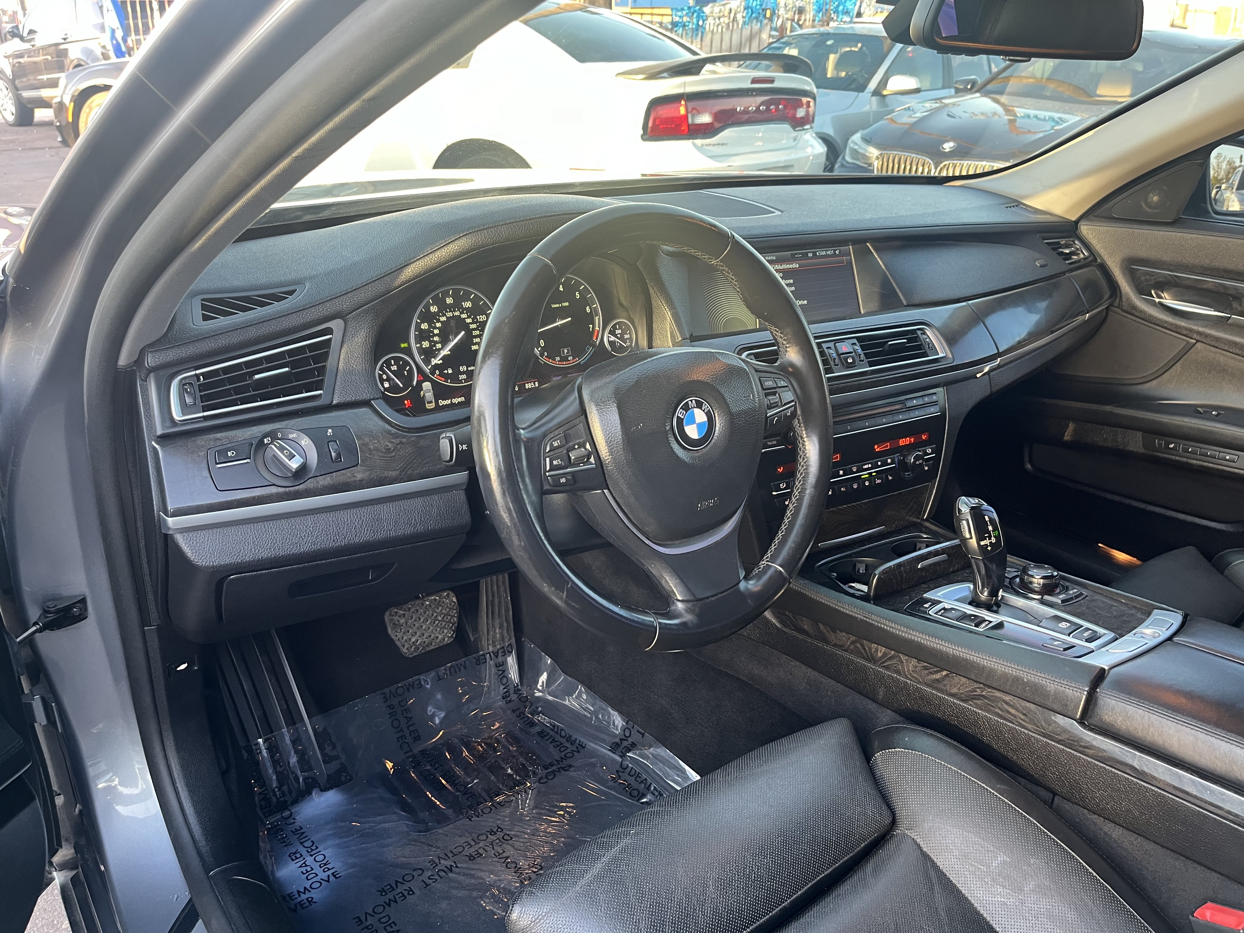 Used 2012 BMW 750Li RWD image 11