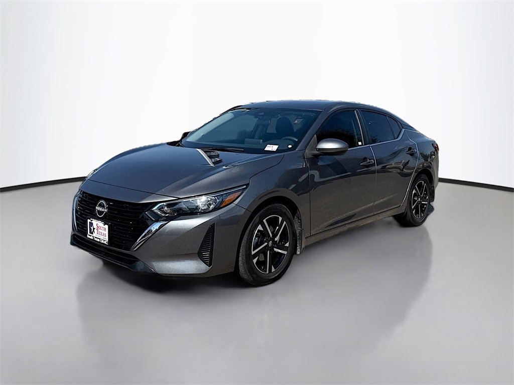 Used 2024 Nissan Sentra SV image 3