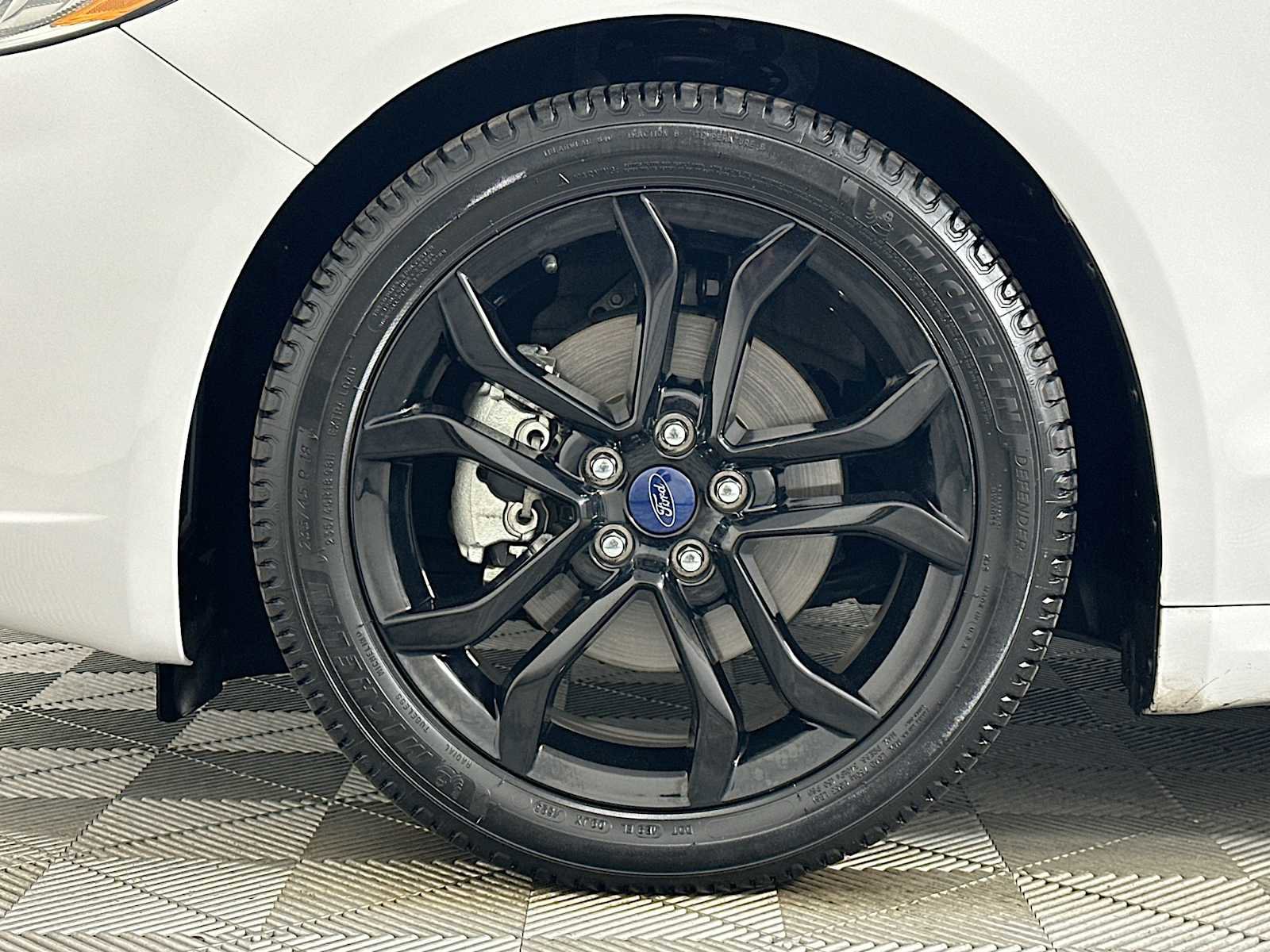 Used 2020 Ford Fusion SE w/ Equipment Group 151A image 28