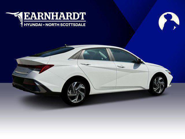 New 2025 Hyundai Elantra Limited image 8