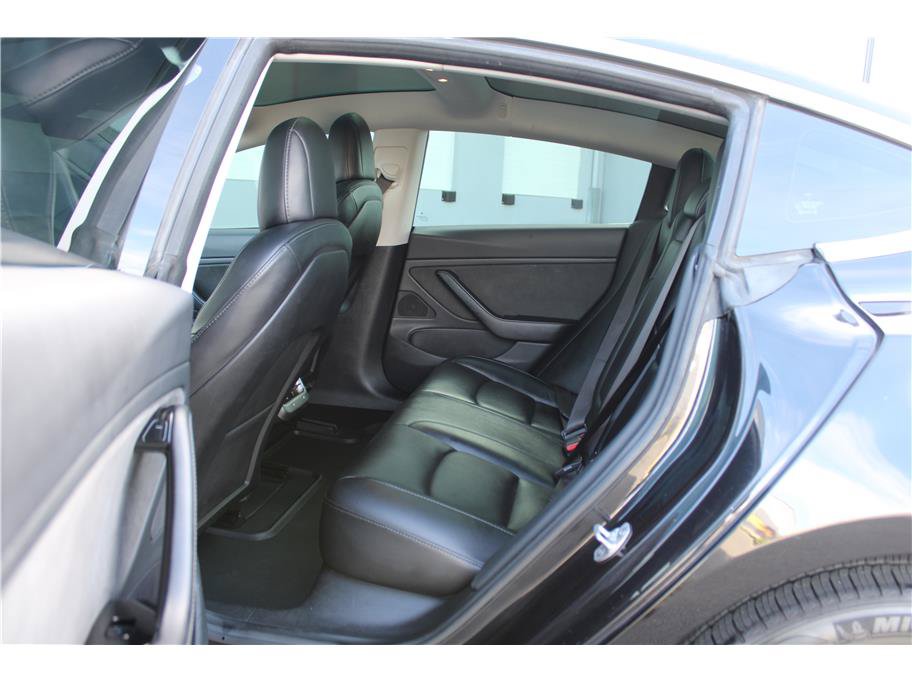 Used 2018 Tesla Model 3 Long Range AWD/4WD image 12