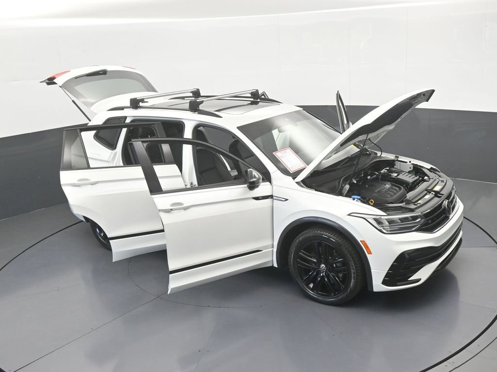 Used 2022 Volkswagen Tiguan SE R-Line image 68